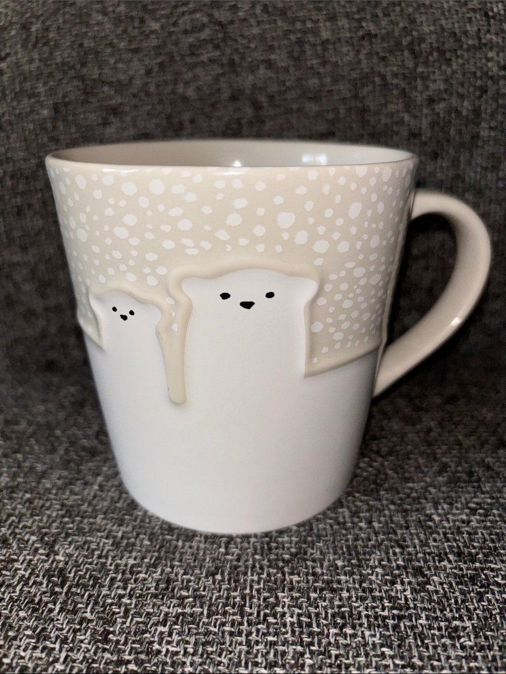 STARBUCKS 2016 Limited Edition Holiday Polar Bear and Cub Coffee Tea Mug